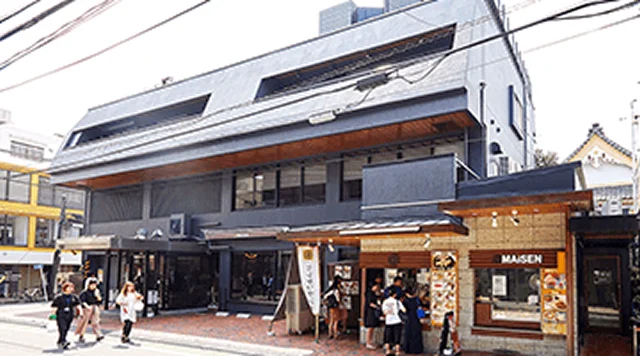 青山本店・外観
