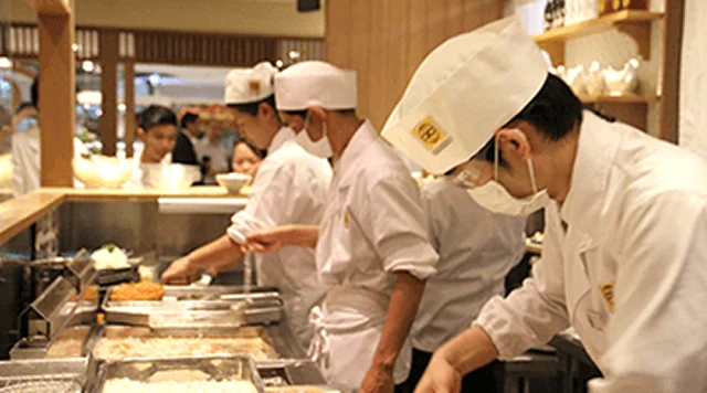 タイの海外店舗・厨房の様子