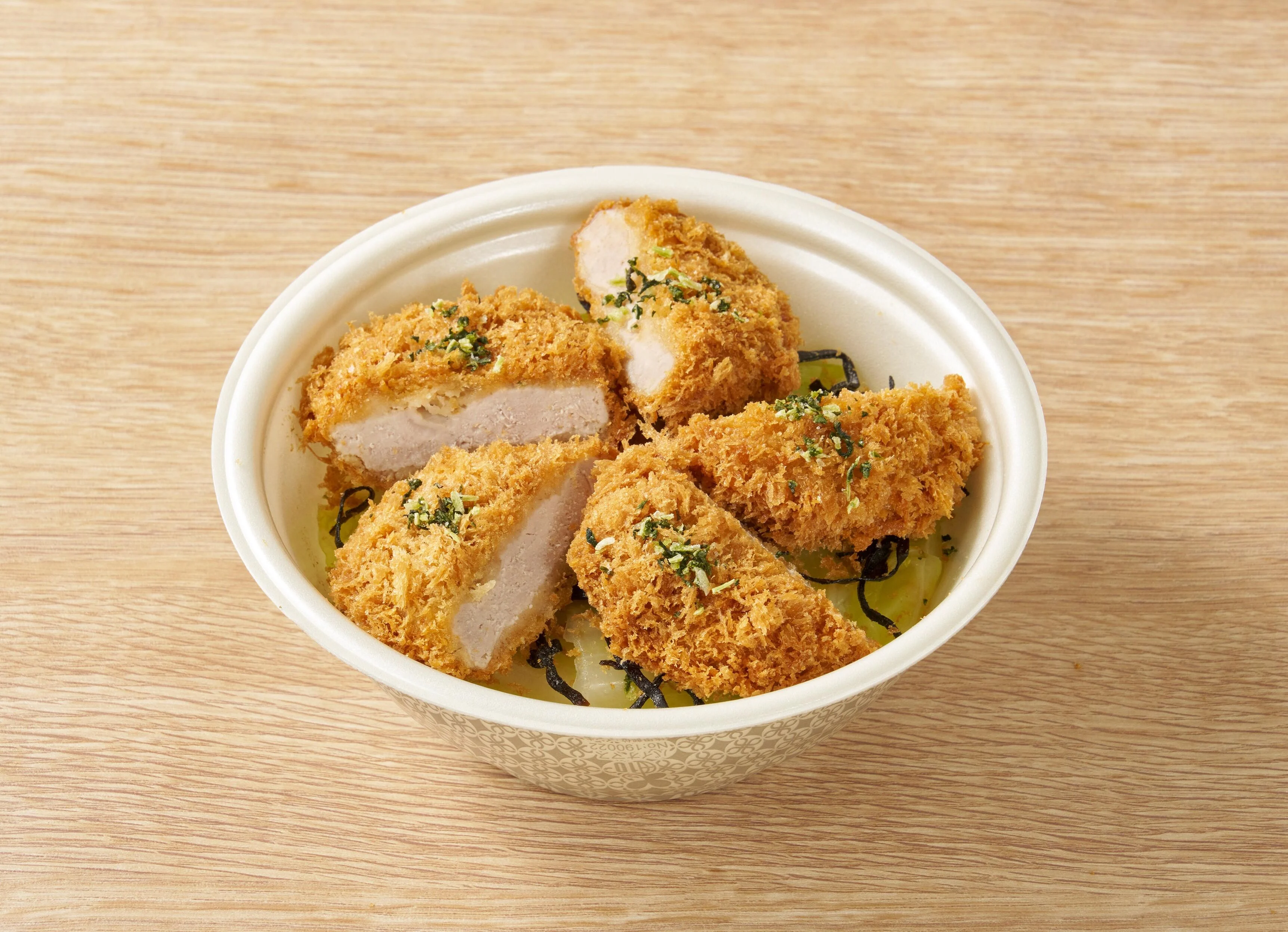 「塩ヒレかつ丼」を2/4(水)より期間限定で発売