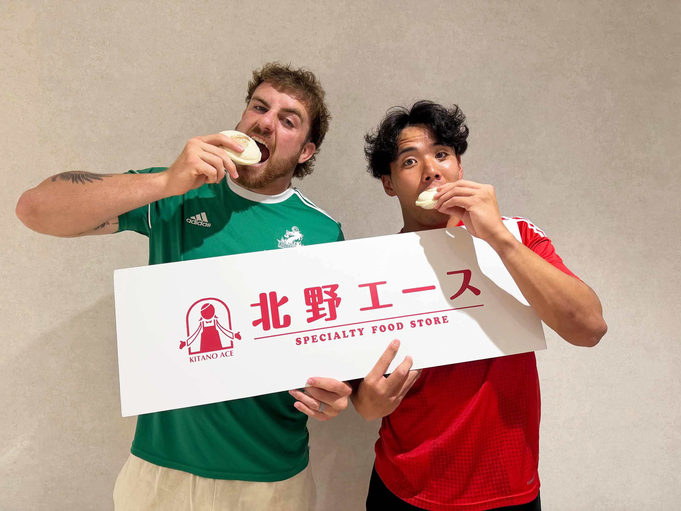 5/2（土）東大阪市花園ラグビー場のコベルコ神戸スティーラーズ戦にて まい泉の「ポケットサンド コベルコ神戸スティーラーズver.」を販売！
