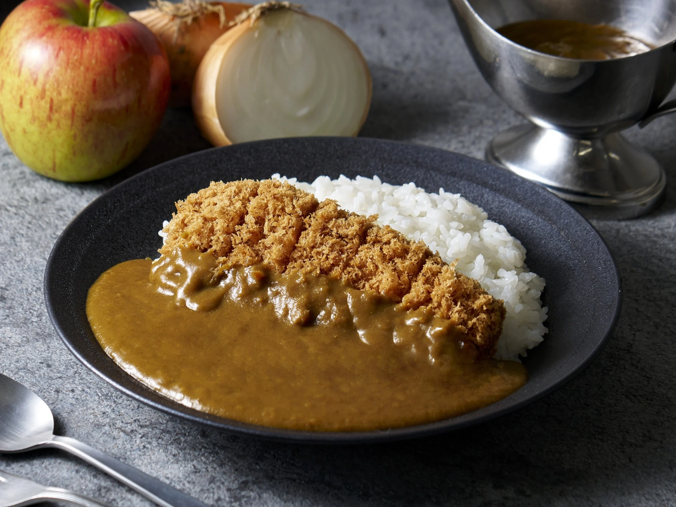 青山本店レストラン限定 「茶美豚（ちゃーみーとん）とんかつと五島軒（ごとうけん）欧風カレー」 11/1（日）より期間限定販売